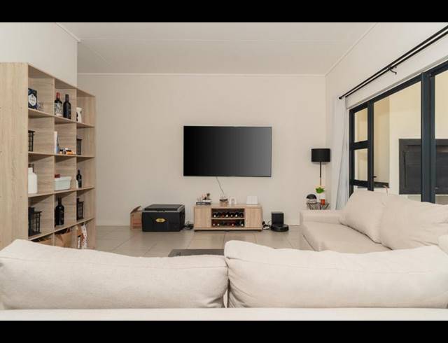 2 BEDROOM APARTMENT FOR SALE IN THE HUNTSMAN